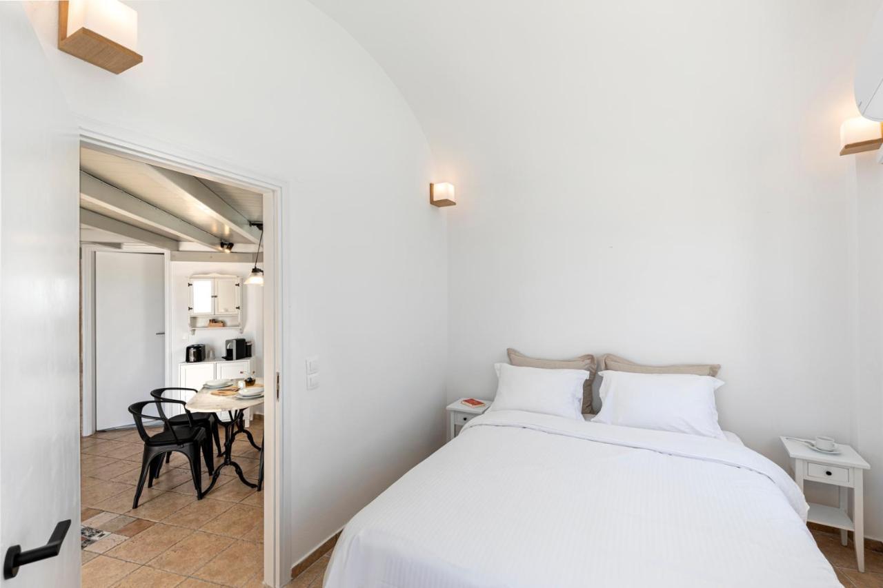 Calderas Hug & Panoramic Sea View - 3 Lux Suites 이메로비글리 외부 사진